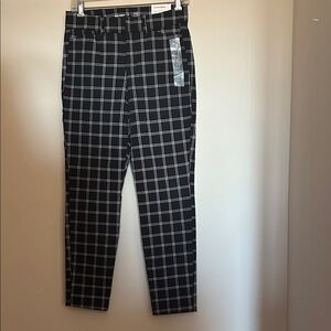 Old Navy Black and White Plaid Ankle Pants